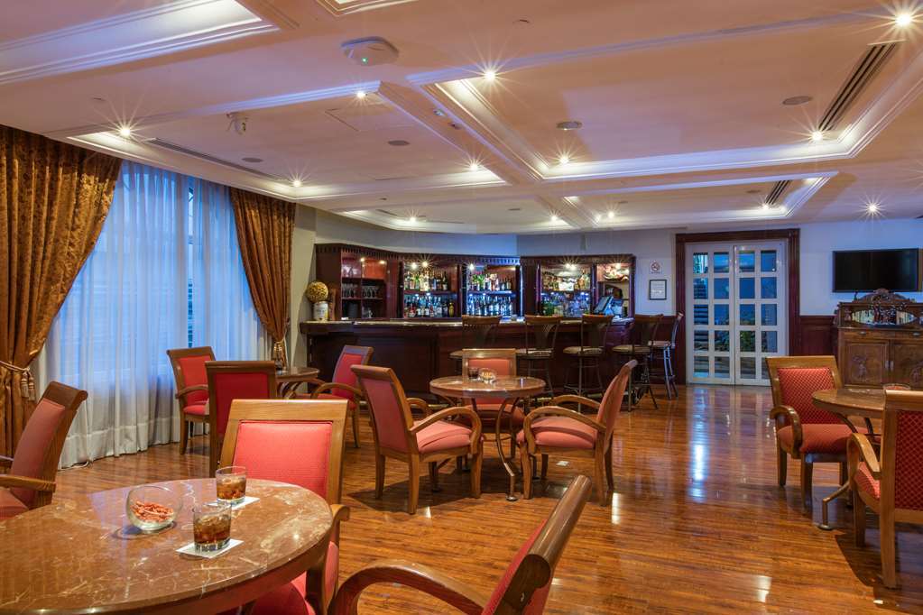 Krystal Urban Guadalajara Hotel Restaurant photo