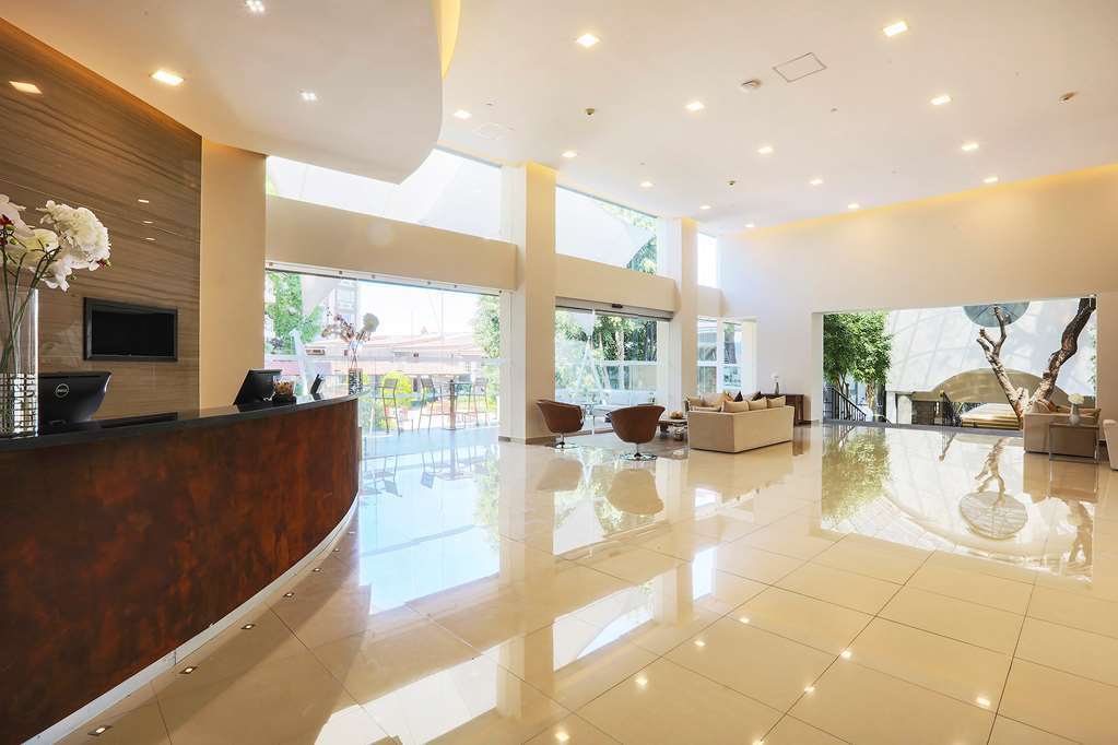 Krystal Urban Guadalajara Hotel Interior photo